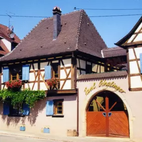 Bild von DOMAINE PAUL GINGLINGER Depuis 1610 - Vins & Crémant d'Alsace BIO