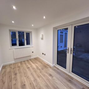 Bild von Vickers Garage Conversions Ltd