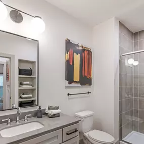 Midland Apartment Bathroom