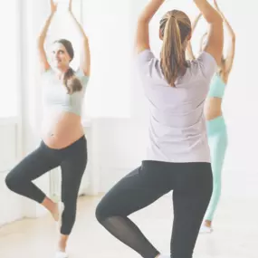 Mamagold - dein Pilates Studio für Pilates in der Schwangerschaft, Yoga in der Schwangerschaft, Postnatal Pilates, Pilates für Mamas, Klassische Pilateskurse, sowie Personal Training in Stuttgart. 

Isabel und Vanessa, Gründerinnen von Mamagold, sind zertifizierte Pilates-Trainerinnen, Hebammen sowie Pränatal- und Postnatal-Trainerinnen. Mit ihrem ganzheitlichen Ansatz möchten sie dem Körper während der Schwangerschaft und nach der Geburt wieder mehr Aufmerksamkeit schenken.