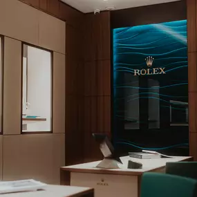 shop in shop Rolex