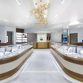 Lee Michaels Fine Jewelry store in Metairie, Louisiana