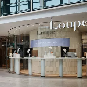 Loupe boutique exterior