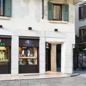 Store Gioielleria Benetti rivenditore autorizzato Rolex - Piazza delle Erbe a Verona