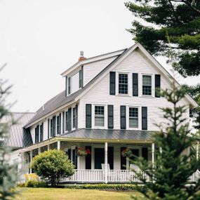 Bild von Bear Mountain Inn + Barn