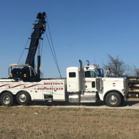 Towing • Roadside Assistance • Auto Repair • Transloads •  Heavy Duty Recovery 

Call us! (618) 342-6677