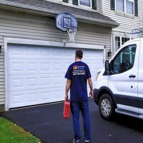 Bild von Excellent Garage Door Service and Repair