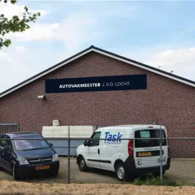 Autovakmeester van der Locht