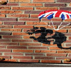 Bild von On The Wall UK