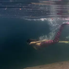 Underwater photography of two mermaids in Southern Oregon