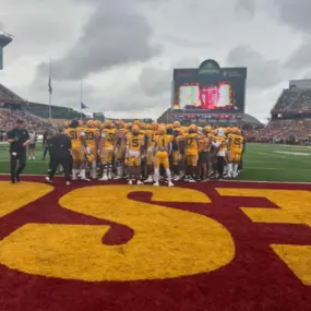 Gopher for a Day Had an amazing time at the Gopher football game with the legend himself, Adam Weber! The energy at the stadium and down on the field was electric! Huge thank you to Best Christmas Ever for making this incredible experience possible Whether it’s the roar of the crowd, the thrill of the game, or just being surrounded by fellow fans, there’s nothing like Gopher football. Thanks, Adam, for an unforgettable day and for keeping the Gopher pride alive!