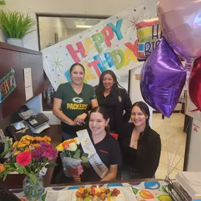 Happy birthday to our amazing team member Lesly! We hope you have a very special day today! Thank you for all that you do for our office and for our customers! Here’s to many more!