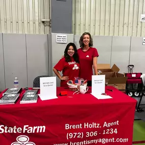 The Colony Back to School Bash was an awesome event last night and provided school supplies to 500 local kids. We were proud to help sponsor it and loved seeing all the kids come by excited for school to start. Thanks to The Colony Parks & Rec for organizing a great event & @Popstroke for providing food to all the kids.