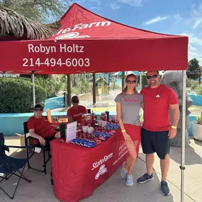 We had the best time today at the Bow Wow Luau at Hawaiian Waters. It was such a blast seeing hundreds of dogs running around living their best life at the water park, jumping in the wave pool and swimming in the lazy river. It was priceless. 
We loved being able to sponsor the event this year and are already looking forward to next year. #bowwowluau #robynholtzstatefarm #thecolony