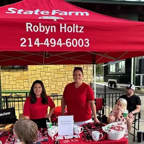 Friday night lights at The Colony High School’s home game and then Movies in The Park. It’s been a busy week.  Loving this weather and seeing everyone get out in the community.