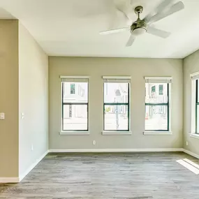 Unfurnished living room