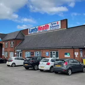 Lunts Heath Tyre & Exhaust Ltd | Widnes Tyres