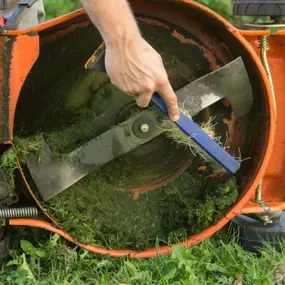 Servis lesní a zahradní techniky