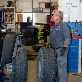 Bild von M & C Tire