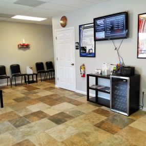 Race Ready Auto Repair LLC has a clean and comfortable waiting area for our customers.