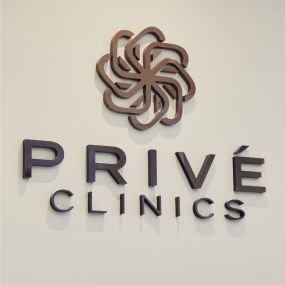 Prive Wall