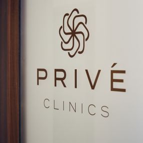 Prive Door Logo