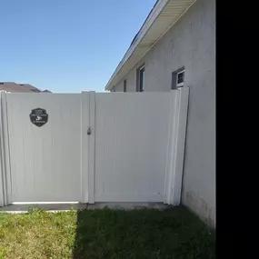 Fence pressure washing