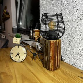 Künstner Erwin Designer Altholzprodukte - Leuchten | Uhren | Kleinmöbel