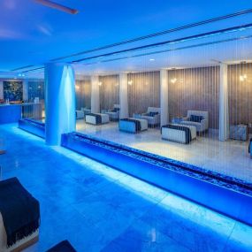 Bild von The Diplomat Spa + Salon