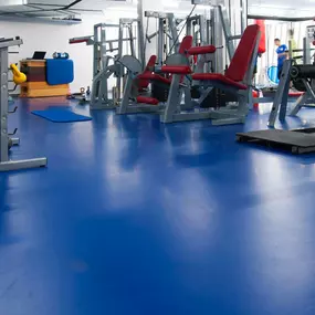 ???? Tough enough for any job—our Commercial Flooring is perfect for warehouses, shops, or any heavy-use area. Built to last, built to impress. Ready for durable flooring?