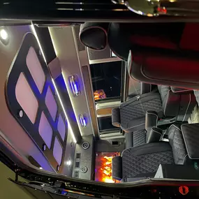Bild von Blue Ribbon Limo and Party Bus