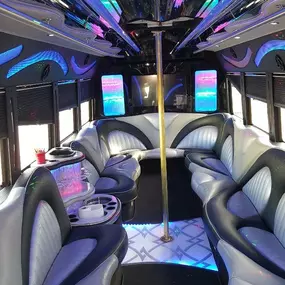 Bild von Blue Ribbon Limo and Party Bus