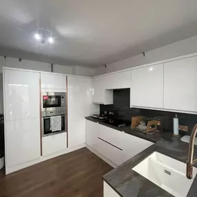 Bild von Wellwood Joinery & Kitchens