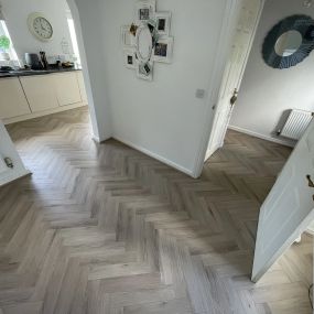 Bild von Cutting Edge Flooring SW