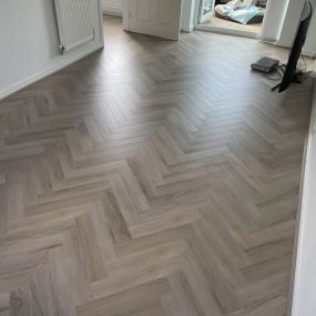 Bild von Cutting Edge Flooring SW