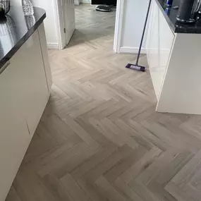 Bild von Cutting Edge Flooring SW