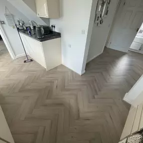 Bild von Cutting Edge Flooring SW