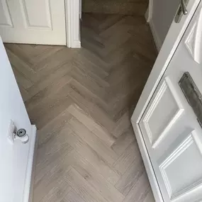 Bild von Cutting Edge Flooring SW