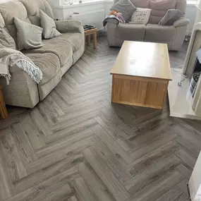 Bild von Cutting Edge Flooring SW