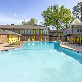 Swimming Pool at The Hub at Baton Rouge