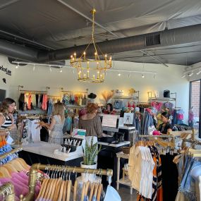 Bild von Apricot Lane Boutique Bakersfield