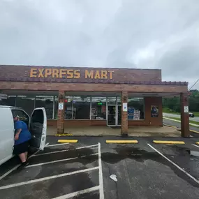 Bild von CoinFlip Bitcoin ATM - Express Mart (Monroe)