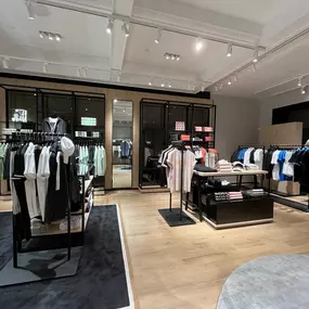 Bild von BOSS Store - Ross Park