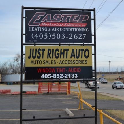 Logo from Just Right Auto LLC