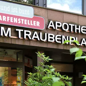 Bild von Har­fen­stel­ler Apo­the­ke am Trau­ben­platz | Apotheke in Weinsberg