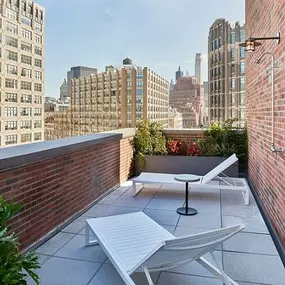 Arlo Hudson Queen Terrace Balcony