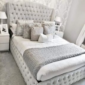 Bild von Burton Beds & Sofas