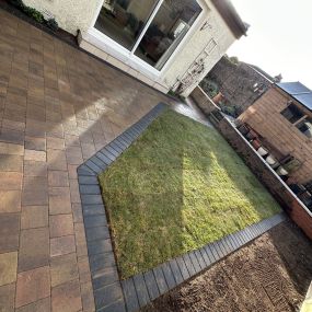 Bild von R8 Groundworks And Landscaping Ltd