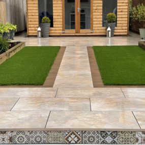 Bild von R8 Groundworks And Landscaping Ltd