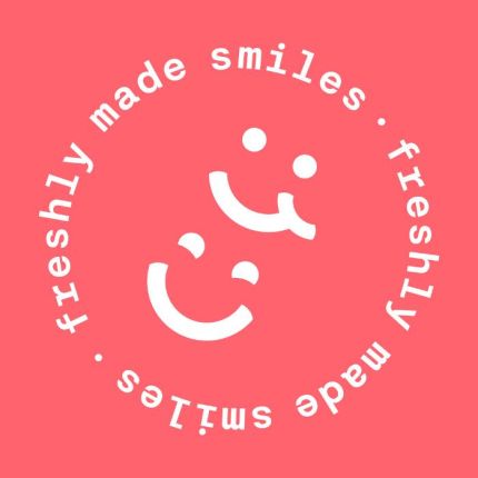 Logotyp från EAT HAPPY